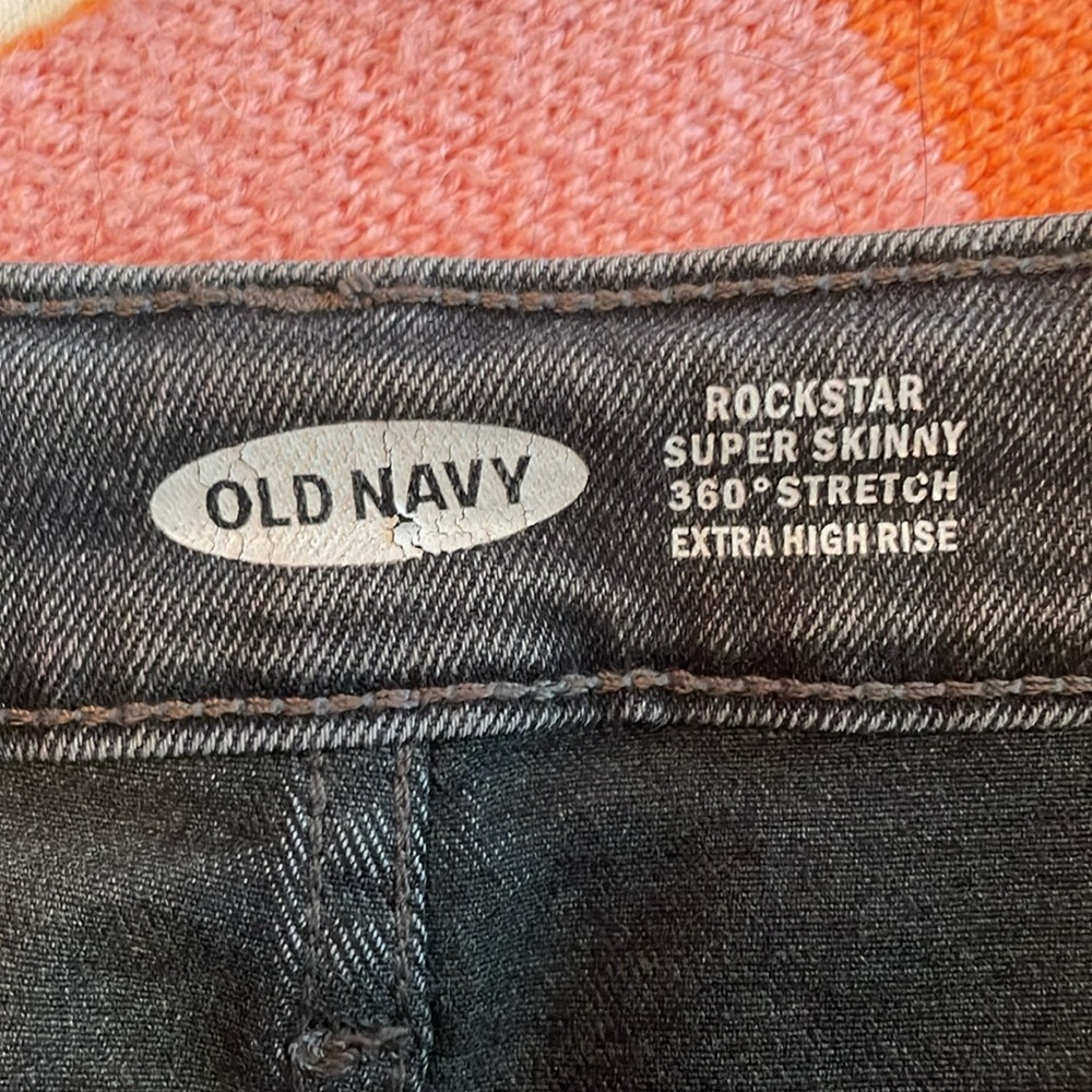 Old Navy Grey/Black Rockstar Super Skinny Extra High-Rise Jeans Size 16 - Picture 10 of 12